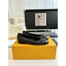 Louis Vuitton Flat Shoes